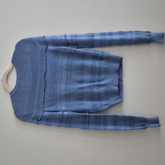 Blue Women's Sweater - Picture 4 of 8